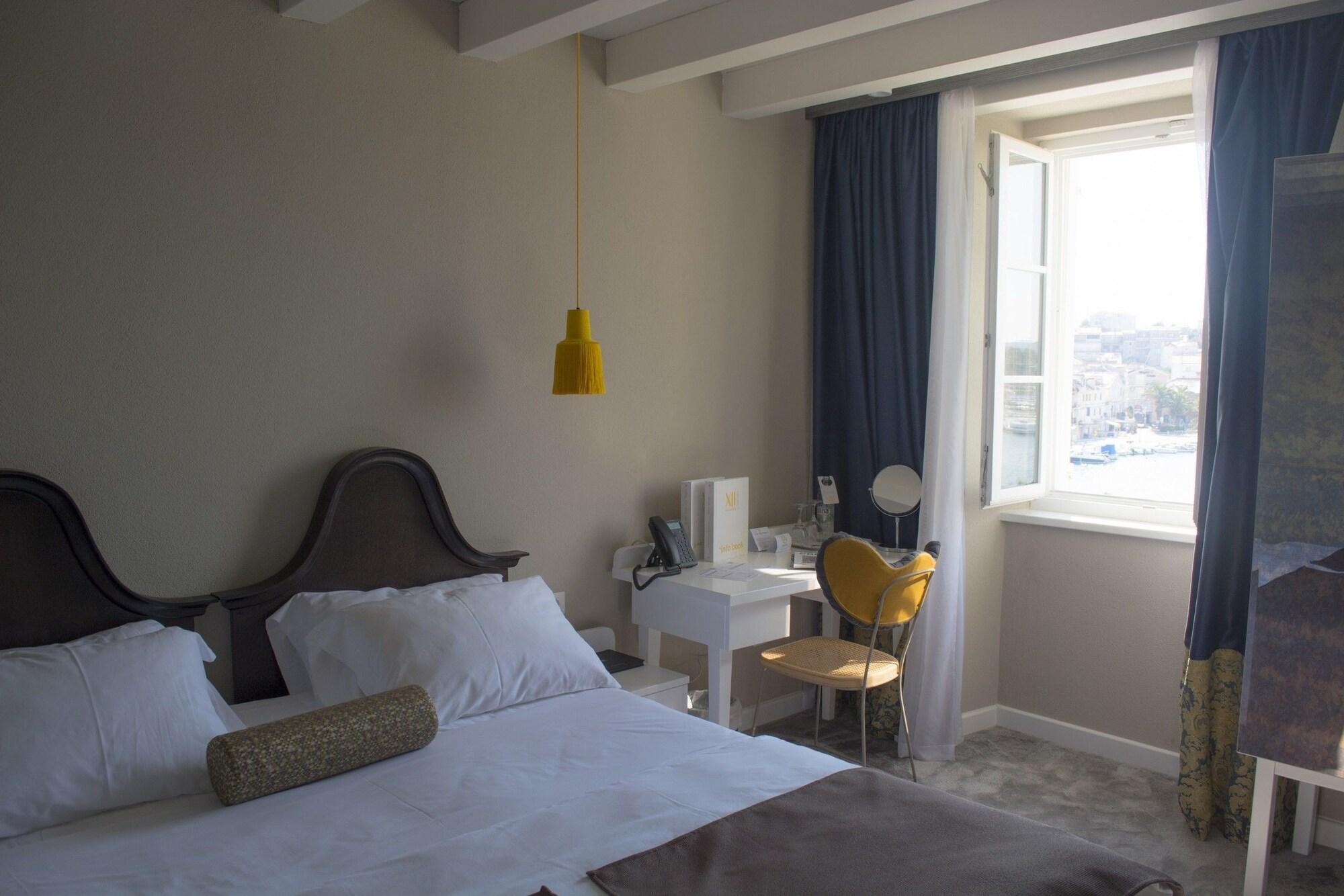 XII Century Heritage Hotel Trogir Luaran gambar